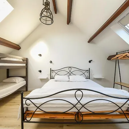 Spacious Holiday Home With Garden * Nieuwpoort