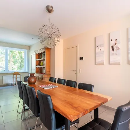Spacious Holiday Home With Garden
