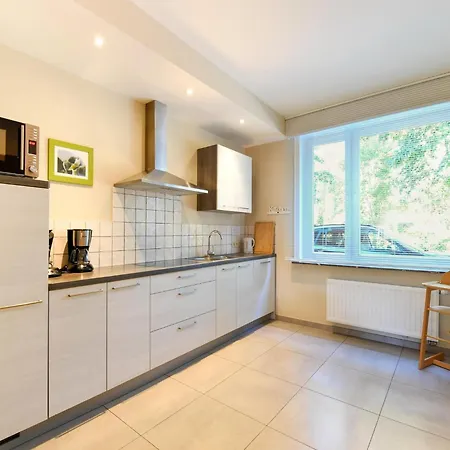Spacious Holiday Home With Garden *